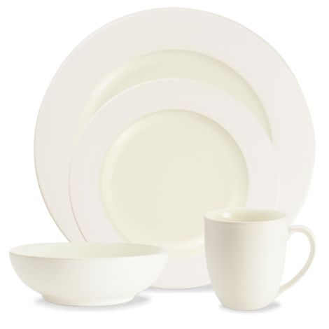 Noritake White Colorwave Rim Dinnerware Set